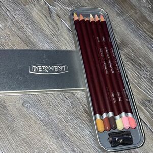 Derwent Professional Coloursoft Pencils 6pc Metal Tin Set Sharpener England
